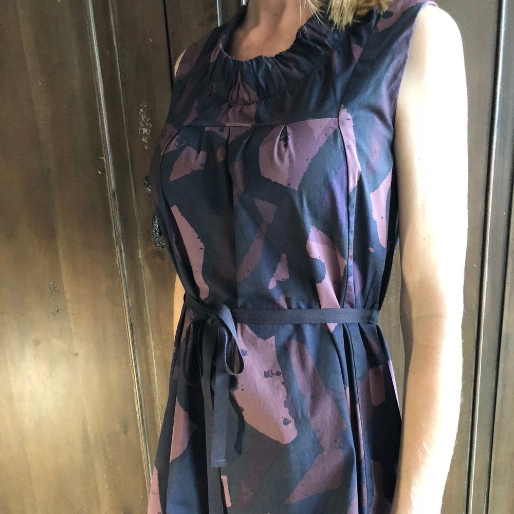 Simply Vera - Sleeveless Blouse (Size XS)